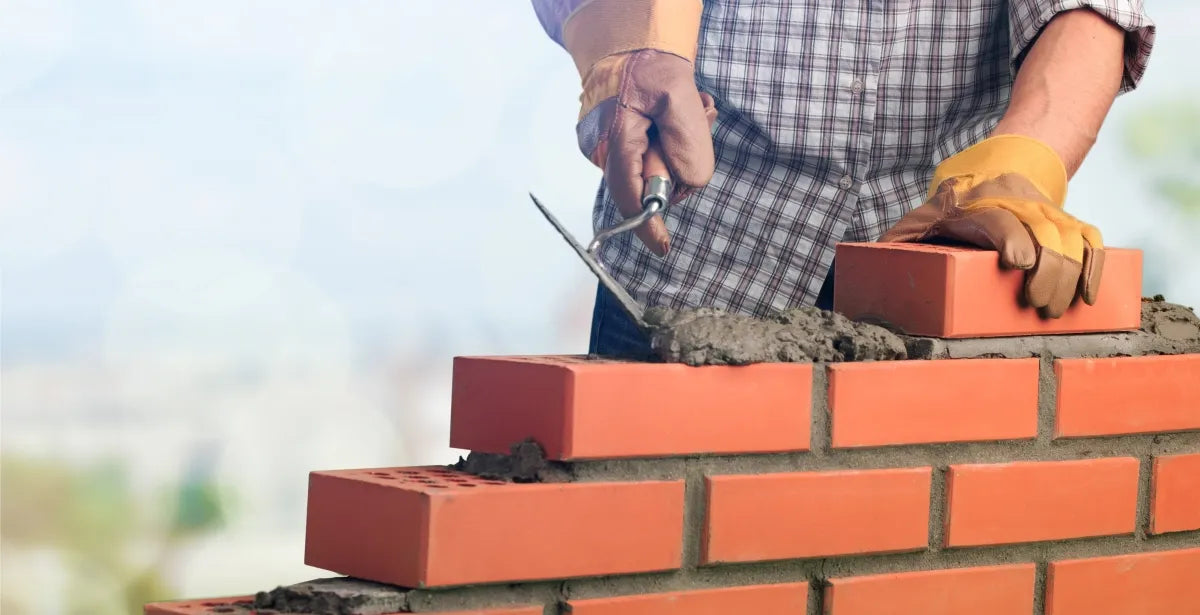 The Best Bricklayer’s Tools for DIY and Trade