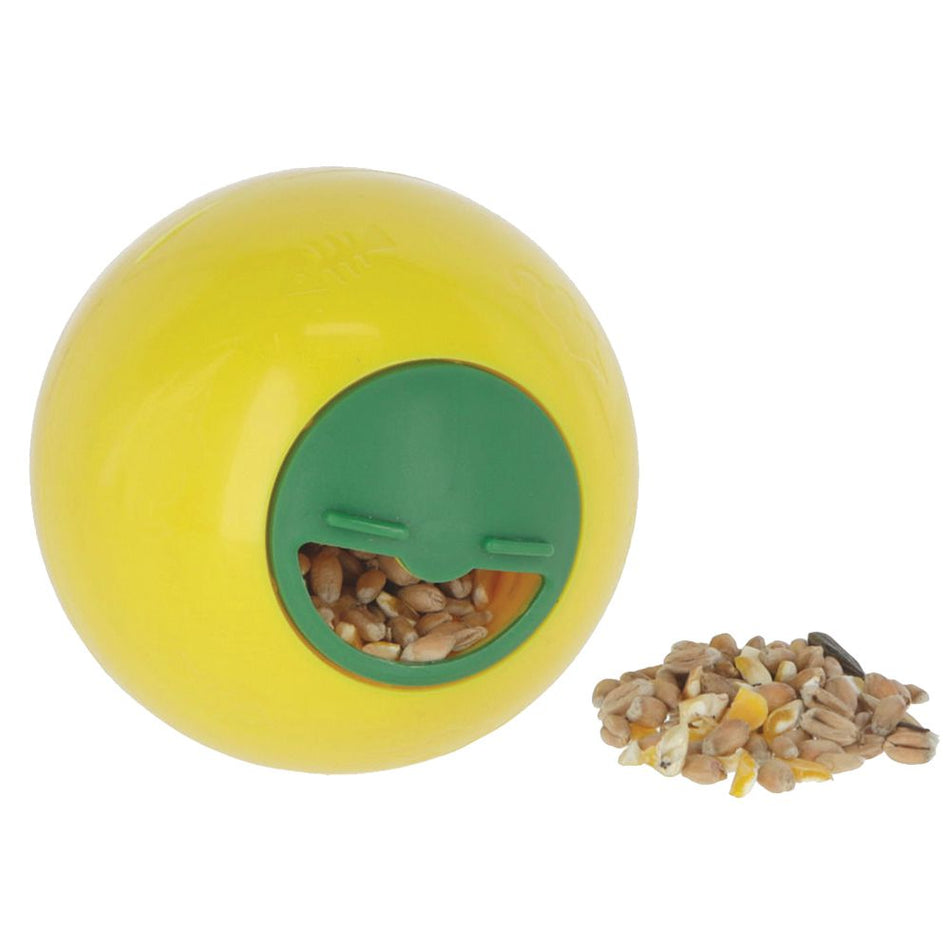 Shoof Food Ball Kerbl Snackball Poultry/Cat