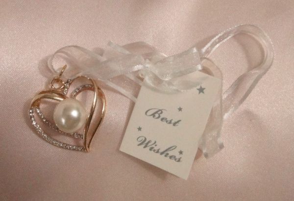 Wedding Bridal Charm with Overlapped Gold Heart and Pearl