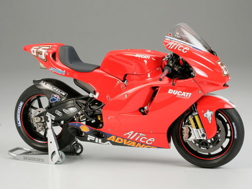 Tamiya 14101 Ducati Desmosedici 1/12 Scale Plastic Model Kit