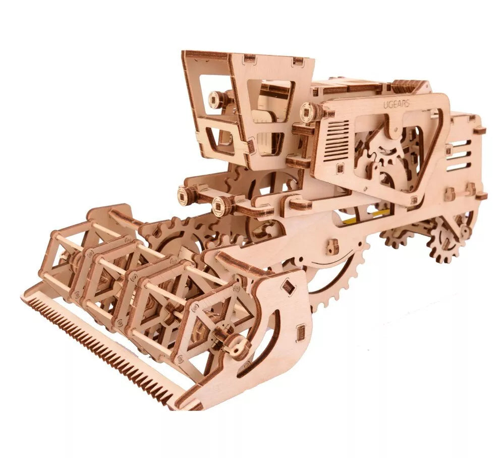 UGEARS Harvester 154PCS